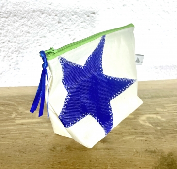 Segeltuchtäschchen mit blauem Stern